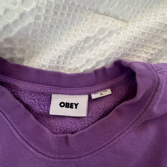 OBEY Crewneck - Picture 4 of 4